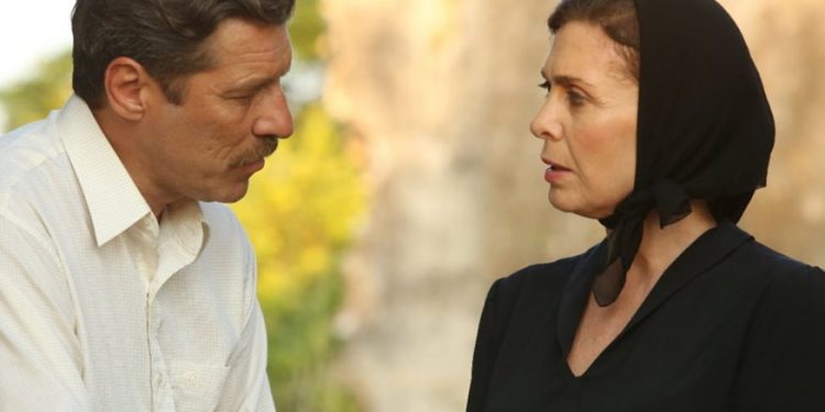 Alldaynews.gr ‘Αγριες Μέλισσες: Τι θα δούμε την επόμενη εβδομάδα – Η Μυρσίνη προσπαθεί να πείσει τον Δούκα ότι δεν τον απάτησε με τον Κυπραίο