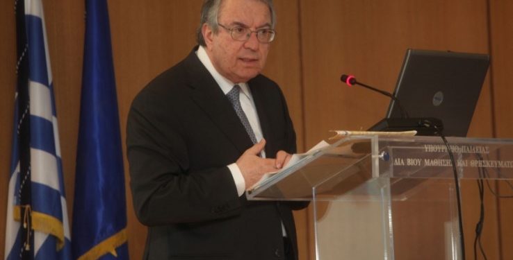 Alldaynews.gr Μπαμπινιώτης: Υπάρχουν και Ελληνικές λέξεις για take away, delivery και lockdown