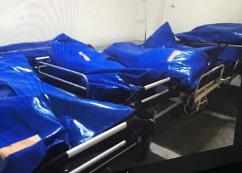Alldaynews.gr Νεκροί από κορονοϊό σε σάκους και εκτός ψυγείου – Φωτογραφία σοκ από το νοσοκομείο του Βόλου!