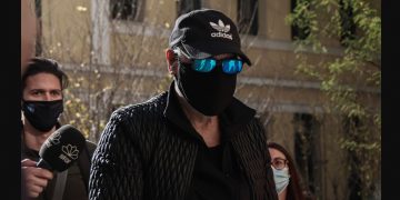 Alldaynews.gr «Είμαι εγκληματίας», είπε ειρωνικά! Στον εισαγγελέα με χειροπέδες ο Νότης Σφακιανάκης