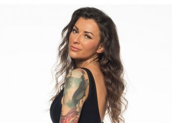 Γνωστός τραγουδιστής ξεφτιλίζει τη Ραμόνα! «Και ψεύτρα και ρουφι@να»