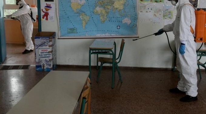 Σχολεία – κορωνοϊός: Μέχρι το τέλος της εβδομάδας η απόφαση για το άνοιγμα (vid)