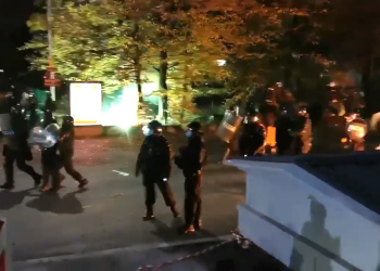 Σλοβενία – Κορωνοϊός: Άγρια επεισόδια για ώρες κατά του lockdown (Video)