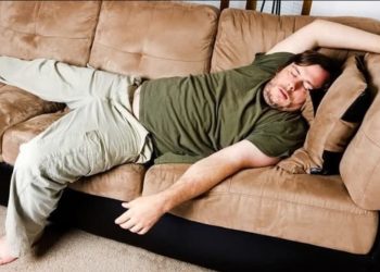 Χριστίνα: «Παντρεύτηκα ένα τεμπέλη-Εγώ δουλεύω όλη μέρα και ο άνεργος σύζυγός μου τρώει από τα έτοιμα»