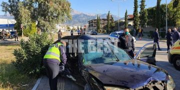 Σοκαριστικό τροχαίο στην Πάτρα – Άμορφη μάζα οι λαμαρίνες (pics, video)