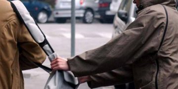 Alldaynews.gr tsanta τσαντάκιας