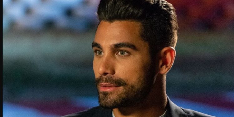 Σε αυτή κάνει πρόταση γάμου ο Παναγιώτης Βασιλάκος[photo]