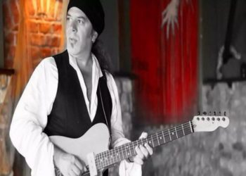 Νεκρός από κορονοϊό στα 54 του χρόνια ο μουσικός Βασίλης Blue Σωτηρίου