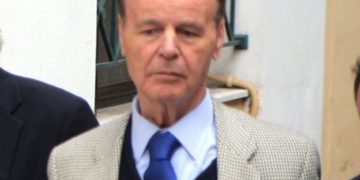 Αποφυλακίζεται ο Μπάμπης Βωβός