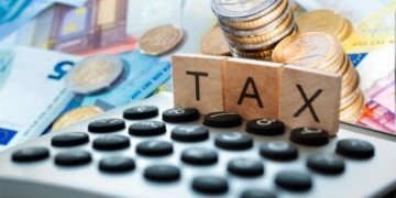 Έκπτωση φόρου 50% για όσους μεταφέρουν τη φορολογική έδρα τους στην Ελλάδα