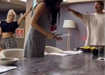 Τελικά όλα στημένα; Οι παίκτριες του The bachelor διάβαζαν Σενάριο![Ντοκουμέντα]