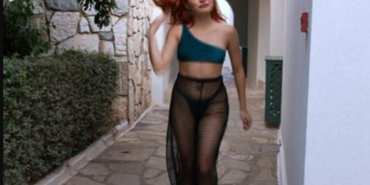 Μας τρέλανε η Νικολλέτα εχθές! Η αποκαλυπτική εμφάνισή της![photos]