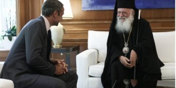 Alldaynews.gr Lockdown: Τα βρήκαν Εκκλησία και Κυβέρνηση! Ανοίγουν οι ναοί υπό προϋποθέσεις