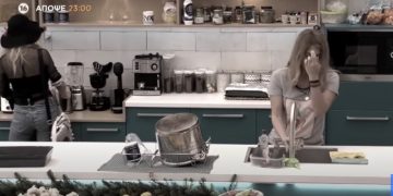 «Σφαγή» σήμερα μεταξύ Άννας Μαρίας και Σοφίας για ένα κοτόπουλο!