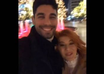 Βασιλάκος και Νικολέττα κυκλοφορούσαν χωρίς μάσκες στο Σύνταγμα και με απαγόρευση κυκλοφορίας[photo]