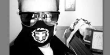 Ο Κωστέτσος μετέδωσε live την κηδεία του πατέρα του (video)