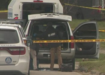 Αστυνομικοί στο Οχάιο σκοτώνουν εν ψυχρώ μαύρο μέσα στο γκαράζ του[Σοκαριστικό Βίντεο]