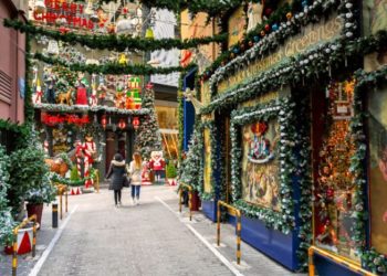 Φεύγει το «click away» και έρχεται το «click in shop» και οι Εκπτώσεις!