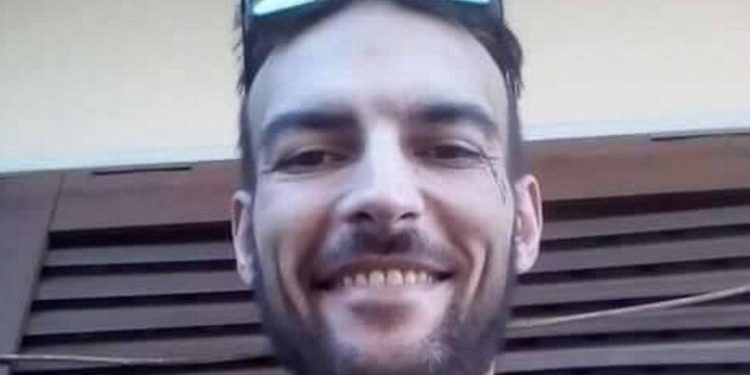 Alldaynews.gr Ανείπωτος Θρήνος για τον ξαφνικό χαμό του 40χρονου Γ. Βλαστού-Είχε χάσει και την σύντροφό του