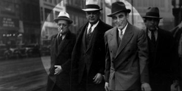 Alldaynews.gr Χριστούγεννα του 1932: Όταν ο Αλ Καπόνε γέμισε πλαστά δολάρια την αγορά της Αθήνας