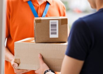 Αποζημίωση 6 ευρώ για κάθε ημέρα καθυστέρησης του κούριερ