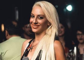 Νεκρή η παρουσιάστρια Δήμητρα Σοφοκλέους-Σκοτώθηκε σε τροχαίο