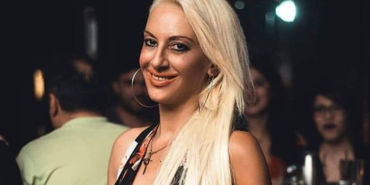 Alldaynews.gr Νεκρή η παρουσιάστρια Δήμητρα Σοφοκλέους-Σκοτώθηκε σε τροχαίο