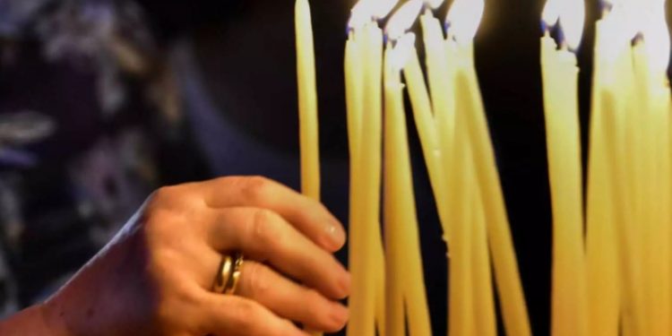 Θεσσαλονίκη: Πρόστιμα σε τρεις πιστούς σε εκκλησία που δε φορούσαν μάσκα