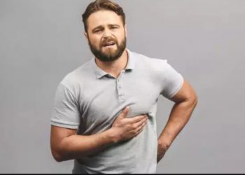 Ποιο σύνδρομο προκαλεί ξαφνική “σουβλιά στην καρδιά” σε νέους ανθρώπους: Τι πρέπει να ξέρετε