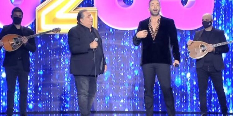 “Σεισμός” στο στούντιο με την εμφάνιση του Καρρά στη σκηνή του J2US! Χαμός στο σόου![video]