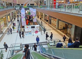 Click away: Δώρο στα μεγάλα εμπορικά κέντρα – Άλλα είπε και άλλα έκανε η κυβέρνηση (Video/ΦΕΚ)