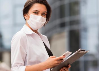 Alldaynews.gr maska-covid-kinhto-sms-koronoios