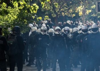 Alldaynews.gr Επέτειος Γρηγορόπουλου: “Στον 6ο όροφο της ΓΑΔΑ έχουν τους συλληφθέντες σαν σαρδέλες – Κρίση επιληψίας ένας από αυτούς”