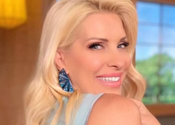 Έγκυος η Ελένη Μενεγάκη; Οι φωτογραφίες που πυροδότησαν τις φήμες