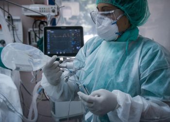 meth-μεθ κορονοιος koronoios