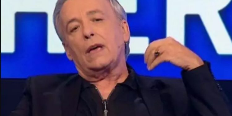 Έξαλλος ο Ανδρέας Μικρούτσικος! Αποχώρησε εκνευρισμένος από το πλατό