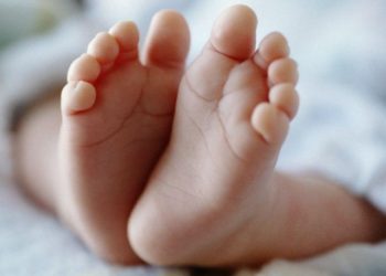 Οικογενειακή Τραγωδία: Στραγγάλισαν τον εγγονό τους και τον έψησαν στο φούρνο