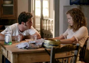 mpampisasimina Άγριες Μέλισσεσ agries melisses