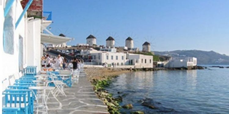 Alldaynews.gr Κλείνουν από τώρα πάρτι σε βίλες στη Μύκονο για το Πάσχα!