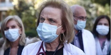 Alldaynews.gr Παγώνη: Ούτε Απόκριες, ούτε Πάσχα θα κάνουμε με κανονικές συνθήκες-Το εμβόλιο δεν θα γίνεται στα φαρμακεία