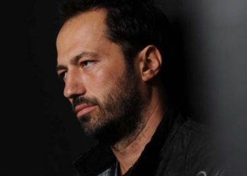 Ο Δημήτρης Σειρηνάκης στα χέρια ψυχοπαθούς δολοφόνου!