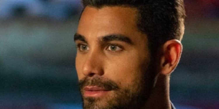 Alldaynews.gr Τα ερωτικά μηνύματα που “Καίνε” τον Βασιλάκο! Δυσκολίες στην σχέση του!