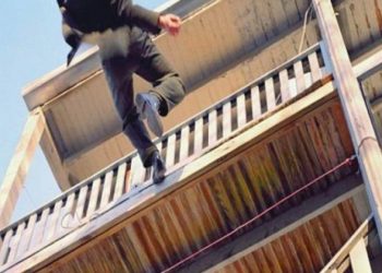 Τραγικά Χριστούγεννα για 55χρονο-Έπεσε απο σκεπή και Σκοτώθηκε