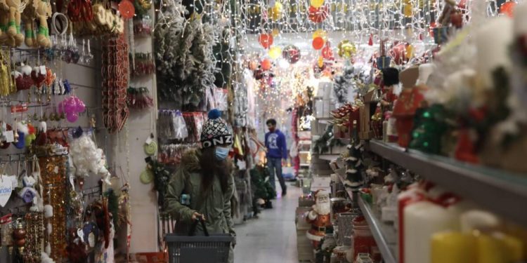 Alldaynews.gr Άνοιγμα καταστημάτων-Αυτός θα είναι ο κωδικός μετακίνησης για αγορές
