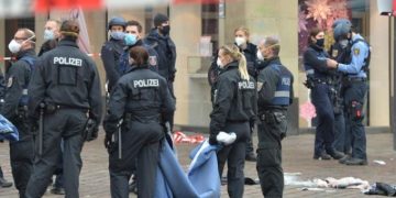 Συγκλονισμένη η οικογένεια του Έλληνα οδοντιάτρου στην πόλη Τρίερ που έχασαν το μωράκι τους