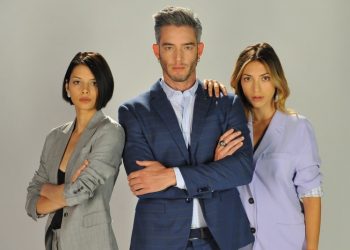 8 Λέξεις: Ο διάλογος πρωταγωνιστών που μας άφησε άφωνους!