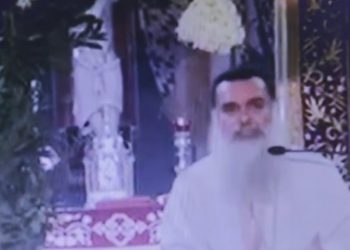 Αγρίνιο-Ιερέας Σοκάρει: «Με την ίδια λαβίδα κοινώνησα ασθενείς με κορονοϊό και μετά εγώ»