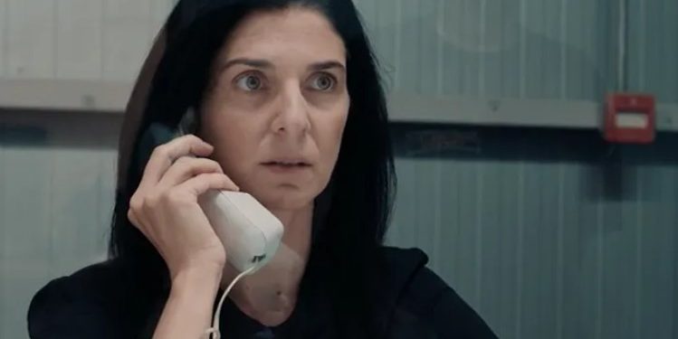 8 Λέξεις: Η Κατερίνα πολύ κοντά στα ίχνη των δολοφόνων του Φοίβου