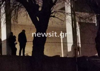 Alldaynews.gr Αυτός είναι ο άντρας που κρεμάστηκε με την γραβάτα του στο Κέντρο της Αθήνας