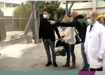 Αυτός είναι ο λόγος που η Τζένη Μπαλατσινού και ο “Μικρός Κικίλιας”  παρέμειναν τόσες μέρες στο μαιευτήριο